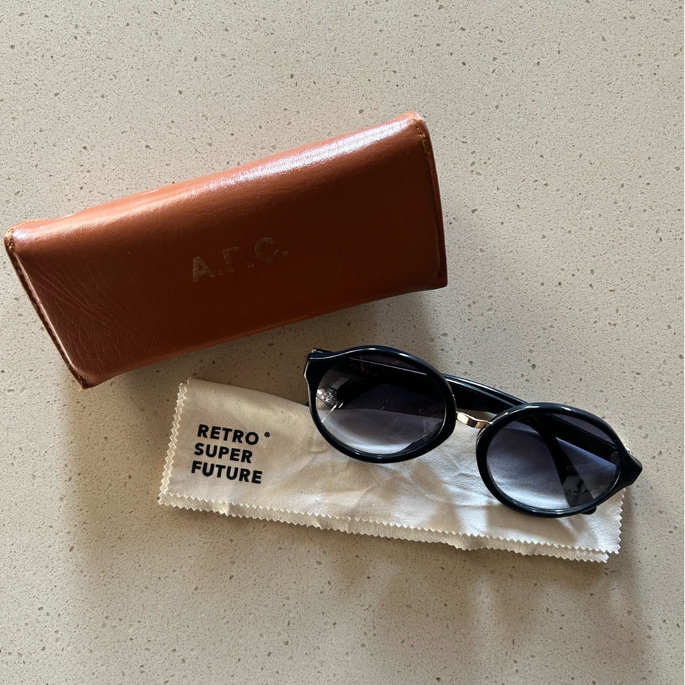 A.P.C. X RETROSUPERFUTURE Rare Navy Round Sunglasses